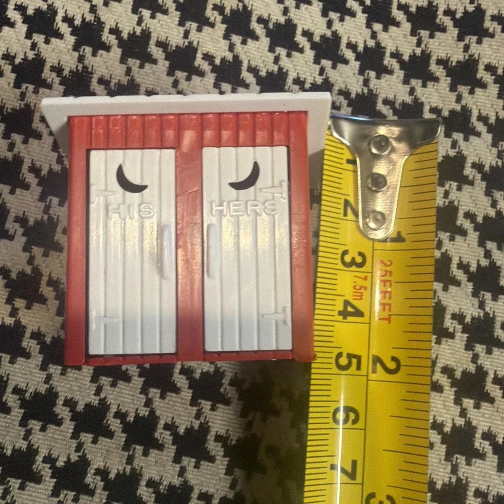 VINTAGE Plasticville HIS & HERS Red White 2